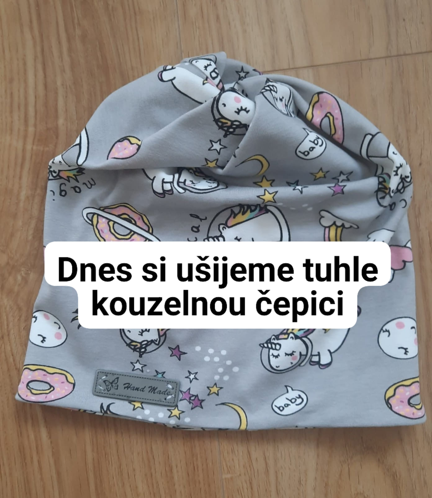 Čepici na culík můžeme ušít v dětské i dámské velikosti.