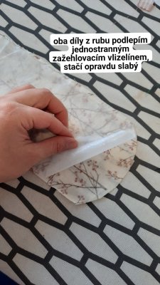 Oba díly z <i>rubu</i> podlepím <i>vlizelínem</i>