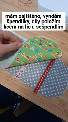Díly položím lícem na líc na sebe a sešpendlím.