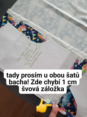 Pokud jste se jako já rozhodly díl stříhnout v pasu a používat ještě někdy, chybí vám pod pasem 0,7mm jako švová záložka, nezapomeňte ji při stříhání přidat. 